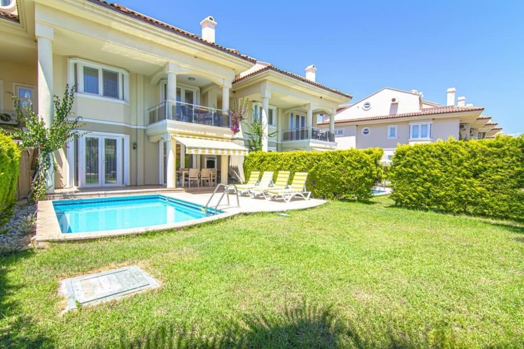 Calis'ta Denize Sifir 8 Kisilik Pearl 8 Villa